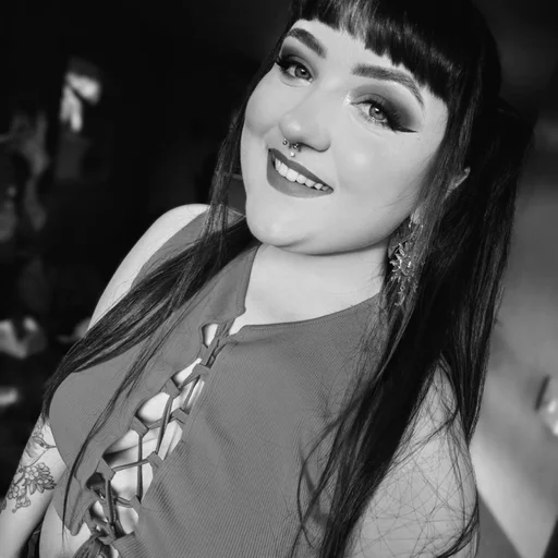 Antonia Krzyworaczka-Robertson - Personal Endometriosis Story