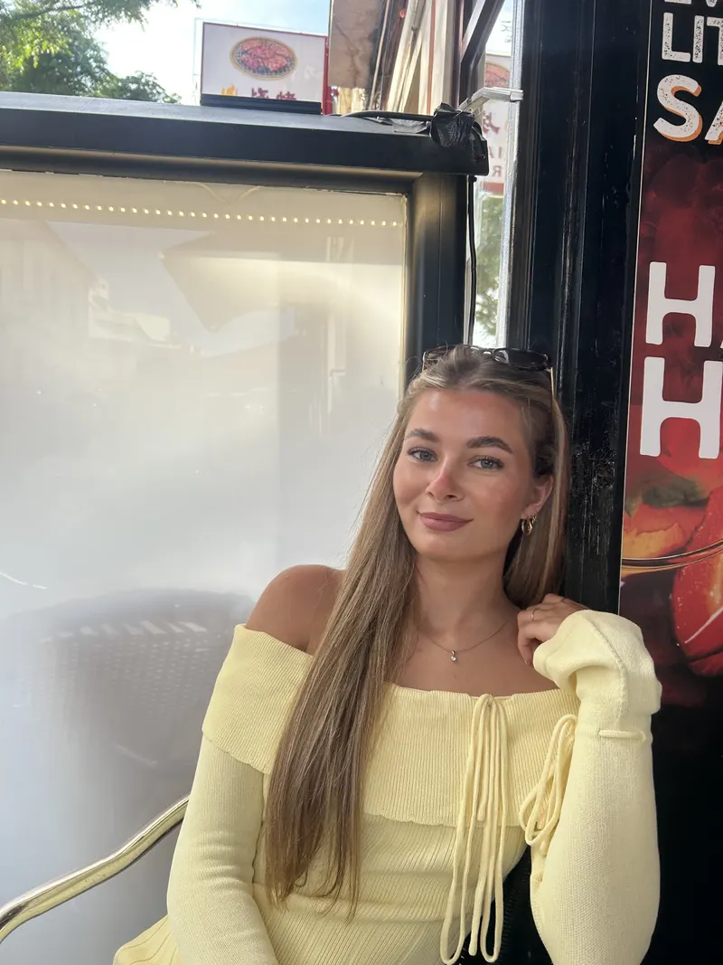 Molly Woodward - Personal Endometriosis Story